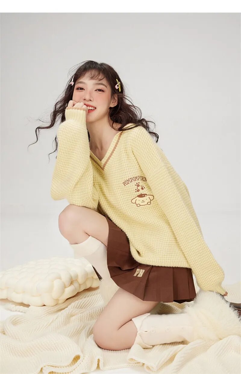 Pompompurin V-Neck Sweater