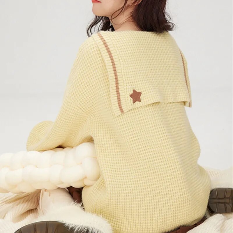 Pompompurin V-Neck Sweater